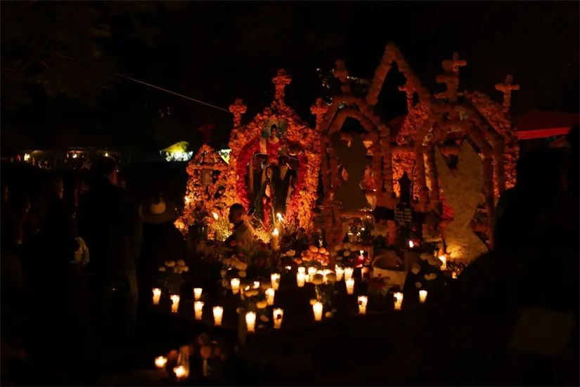 Estas son algunas de las costumbres del Día de Muertos en Guanajuato. Foto: Unsplash. 