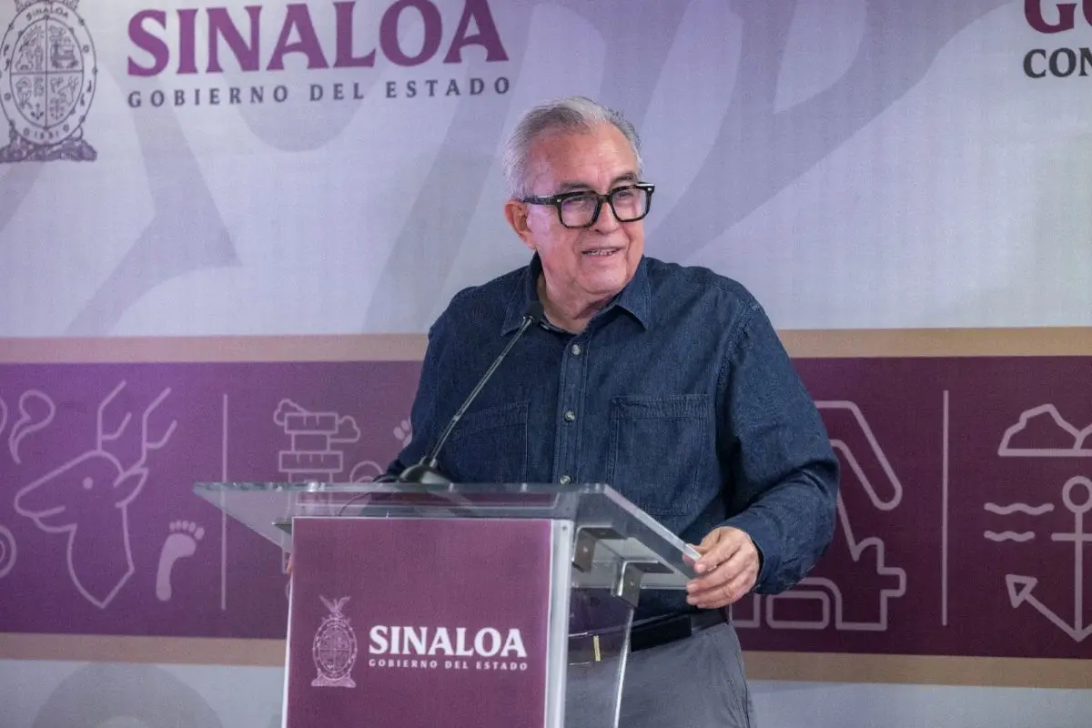 El gobernador Rubén Rocha Moya exhortó a madres y padres de familia a realizar la Prueba EDI para garantizar el desarrollo integral de sus hijos.