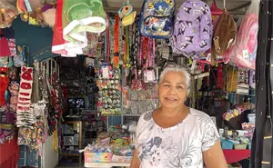 Eva Luz, de los tianguis a “Noris Toys” en el sector Urías de Mazatlán