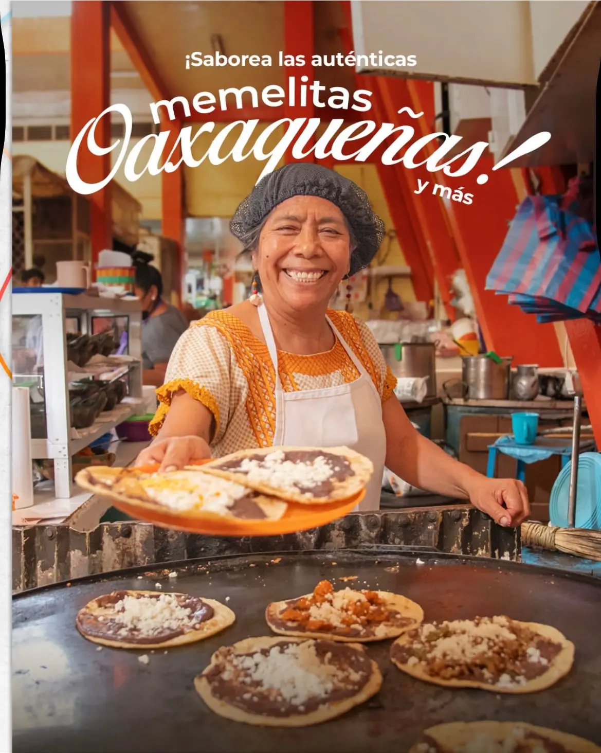 Degusta de la gastronomía oaxaqueña en el Mercado de Santa Rosa. Foto: Secturoaxaca.