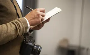 La dignidad de lo cotidiano: cómo la claridad visual potencia el periodismo constructivo