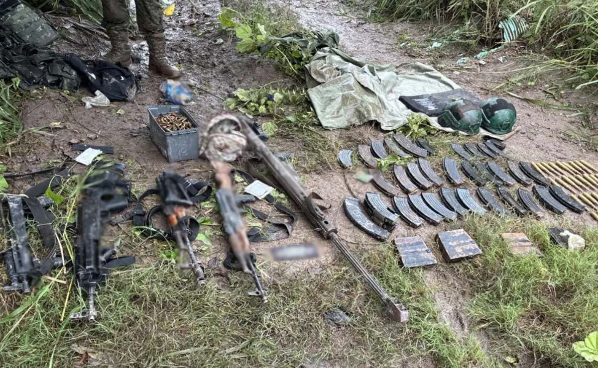 Armas, municiones y artefactos explosivos improvisados fueron asegurados. Foto: SSPC