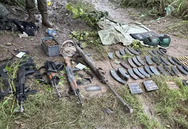 Fuerte arsenal asegurado en Culiacán con droga y vehículos con blindaje artesanal