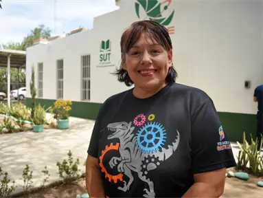 Dulce María Muy Rangel: de la medicina veterinaria a la formación de futuros científicos en el CECyTE
