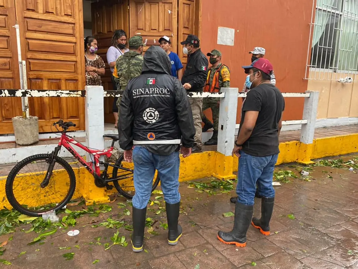Gobierno de México despliega Misión ECO en BCS ante la amenaza del huracán Priscilla