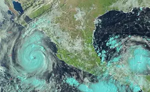 Huracán Priscilla sube a categoría 3: autoridades se preparan ante intensas lluvias en Los Cabos