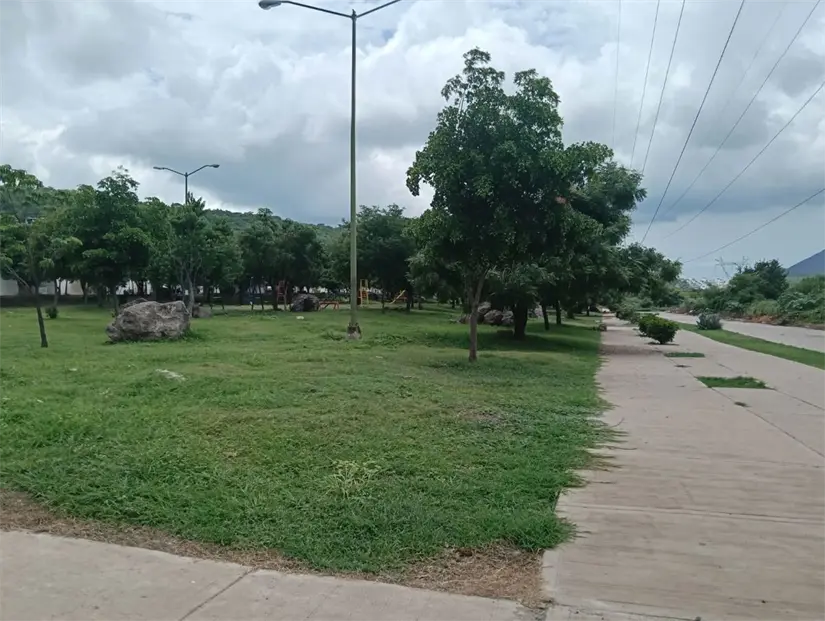 Las rocas hacen que el parque sea diferente a los demás en el sector.