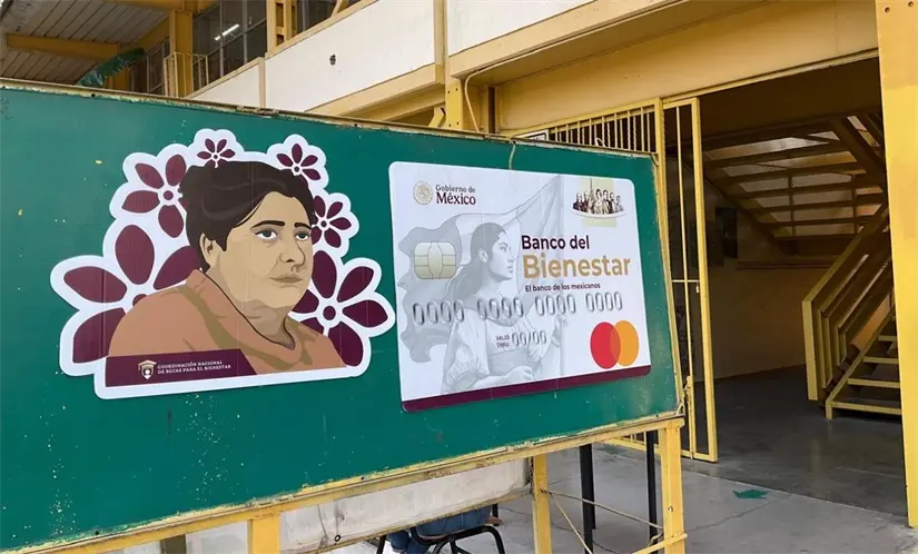 El apoyo de la Beca Rita Cetina se entrega a través de las tarjetas del Bienestar.