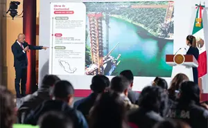 Sheinbaum anuncia inversión histórica en carreteras y puentes: más de 112 mil millones para todo el sexenio