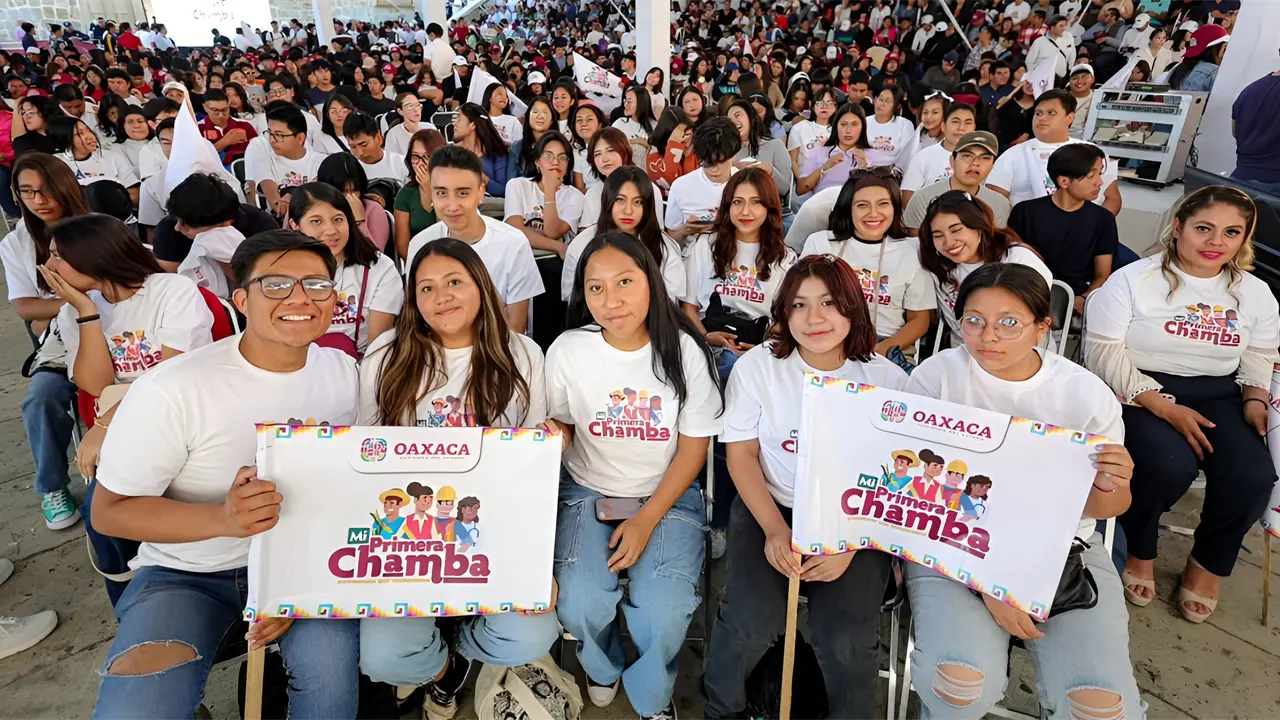Descubre cómo postularse en Mi Primera Chamba Oaxaca. Foto: Cortesía.