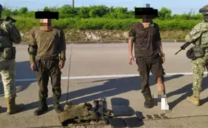 Ejército Mexicano frustra huida de civiles armados en Escuinapa, les aseguran arma y equipo táctico