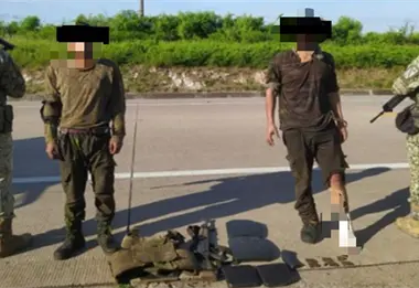 Ejército Mexicano frustra huida de civiles armados en Escuinapa, les aseguran arma y equipo táctico