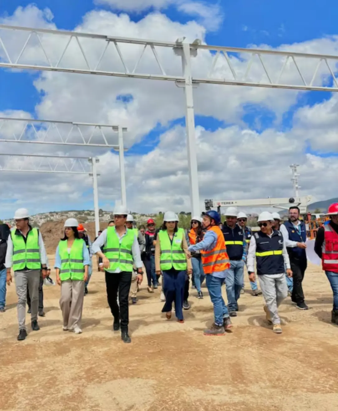 Colocación de la primera piedra de la nueva sucursal de Walmart en Zona Plateada, Pachuca. Foto: cortesía.