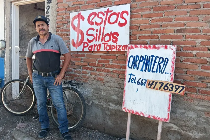 Tras una vida turbulenta que lo llevó al encarcelamiento en Islas Marías, Isidro es hoy un hombre renovado y de fe, dedicado a su oficio, la carpintería.