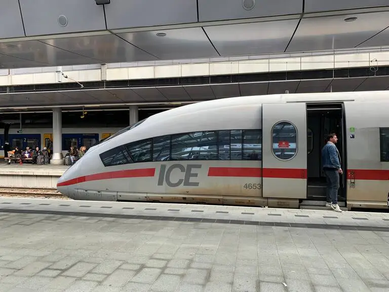 En el puesto número tres se encuentra el modelo ICE 3 alemán.Foto: Cortesía.