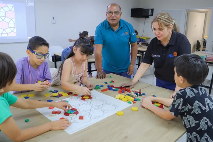 En lo educativo, la meta del profesor Silverio es que más jóvenes encuentren en las matemáticas una llave para abrir puertas.