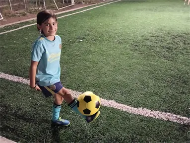 Aitana Valentina es la niña de Alturas del Sur que sueña con brillar en el Club América