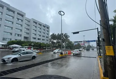 Lluvias estrenan sistema de drenaje en Mazatlán: adiós a los encharcamientos en Camarón Sábalo