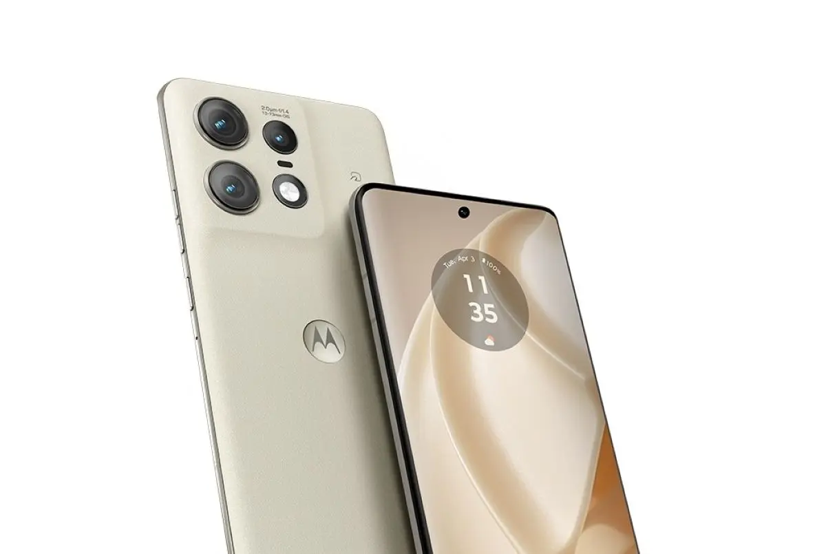 El Motorola Edge 50 Pro es resistente al agua y al polvo. Foto: Cortesía