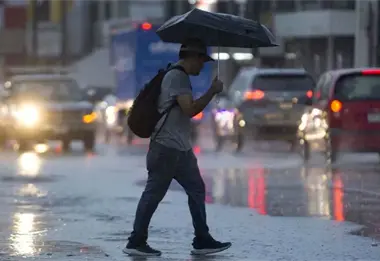SEP suspende clases durante una semana por fuertes lluvias en estos estados
