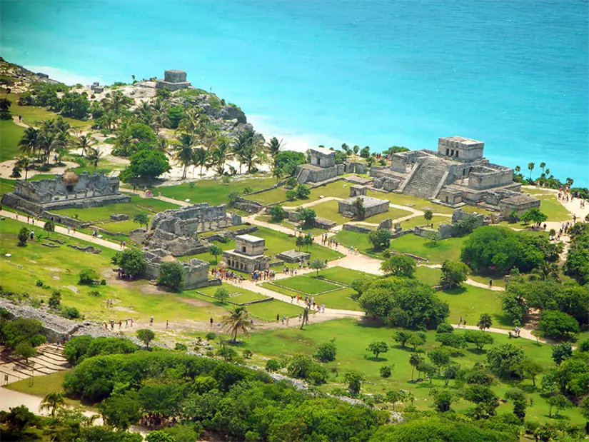 Explora los lugares arqueológicos de Tulum. Foto: Cortesía.