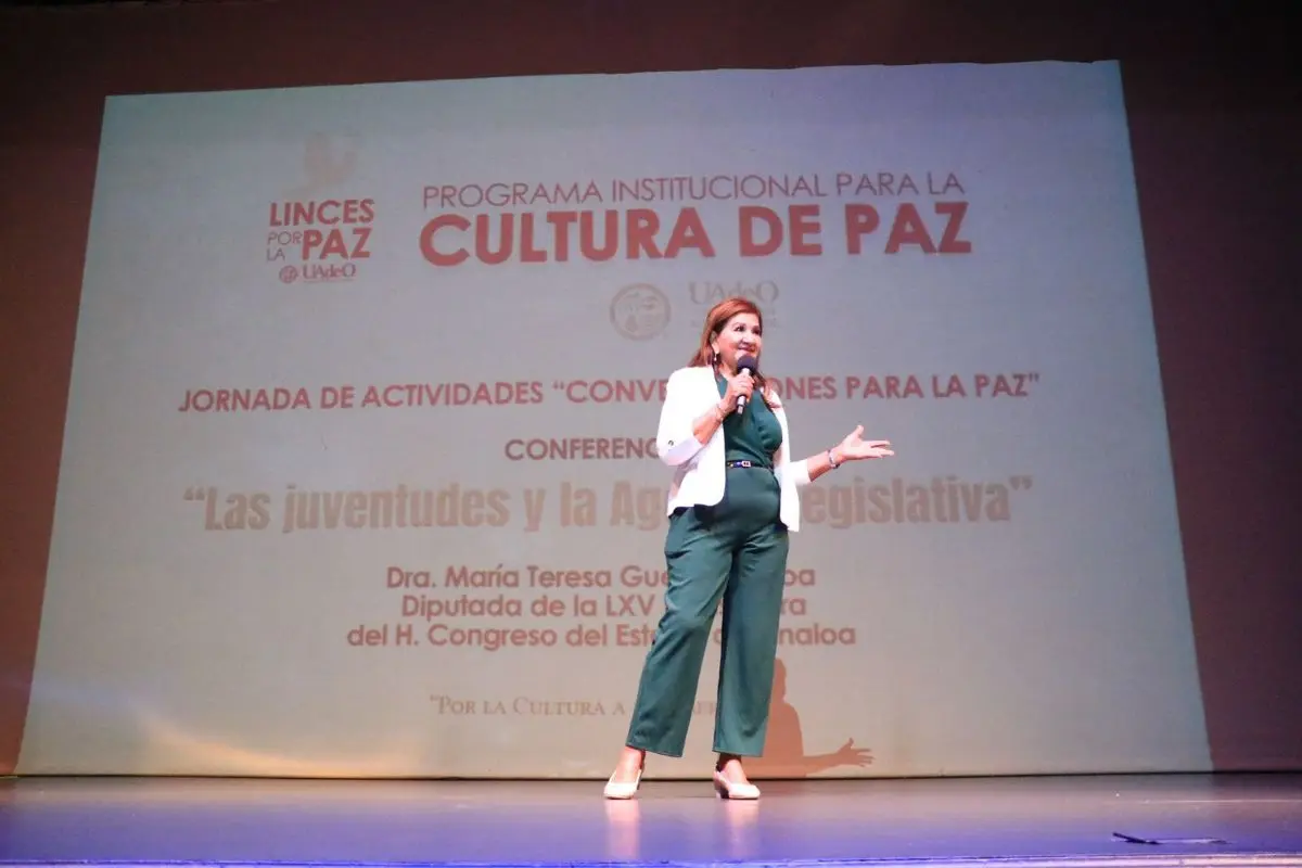 La Diputada Dra. María Teresa Guerra Ochoa compartió con las juventudes Linces su reflexión sobre el papel de las juventudes en la construcción de una sociedad en paz.