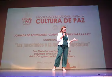 Tere Guerra inspira a jóvenes Linces con charla "Las juventudes y la Agenda Legislativa" en la UAdeO