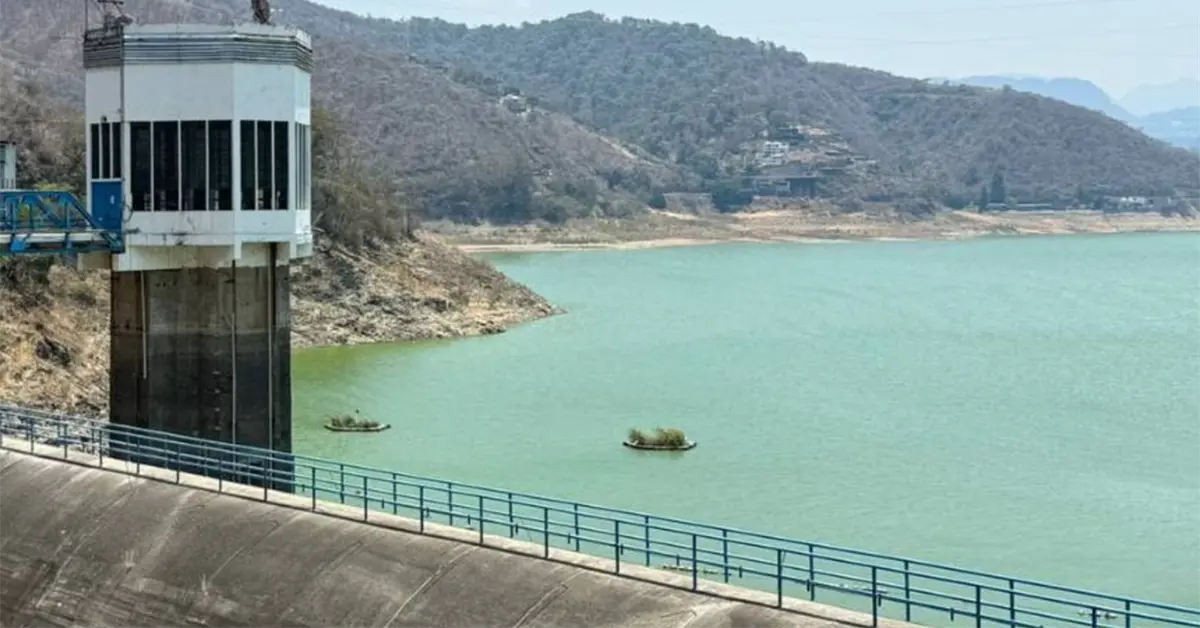 ¿Qué municipios abastece de agua el Sistema Cutzamala?