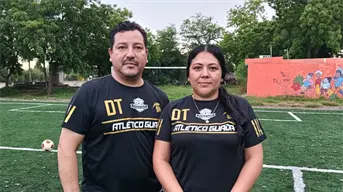 Amor de cancha en Culiacán: Guadalupe y Saira convierten su pasión por el fútbol en una escuela de vida