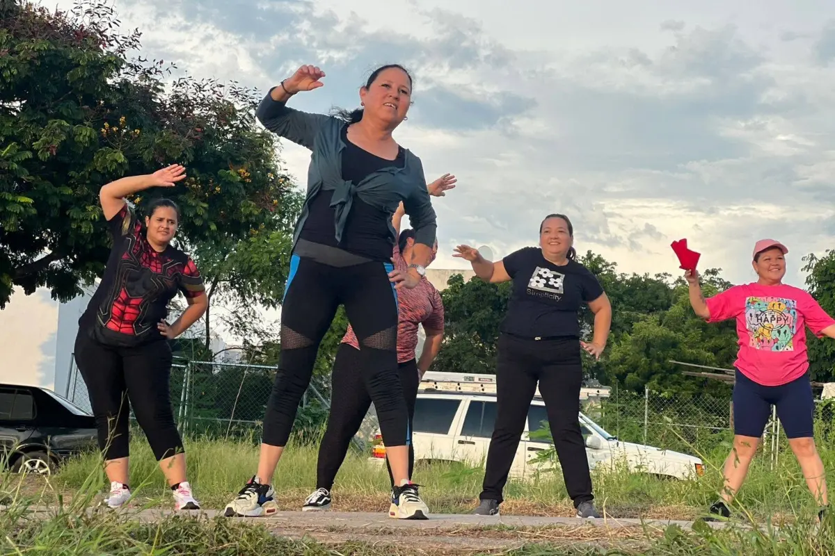 El Parque Valle del Agua se llena de energía con clases de baile y yoga que inspiran unión, salud y alegría entre los vecinos del fraccionamiento. | Imágenes de cortesía
