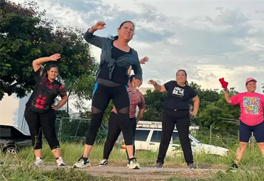 Inician clases de yoga y baile en Valle del Agua: una invitación al bienestar y la convivencia en Culiacán