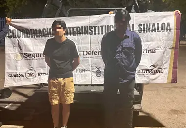 Detienen a dos jóvenes con cigarros de marihuana en Villas del Río, Culiacán