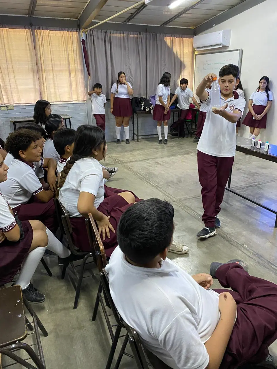 Los Líderes de Paz mantuvieron muy atentos al resto de sus compañeros.