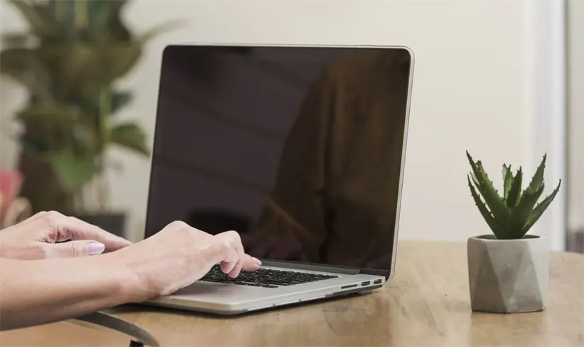 Windows 10 dejará de recibir actualizaciones y soporte técnico. Foto: Freepik.