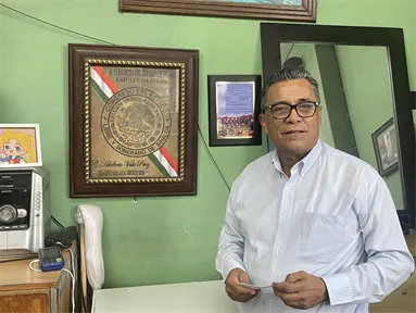 Adalberto Valle El Singer una historia de superación y compromiso con la comunidad en Mazatlán