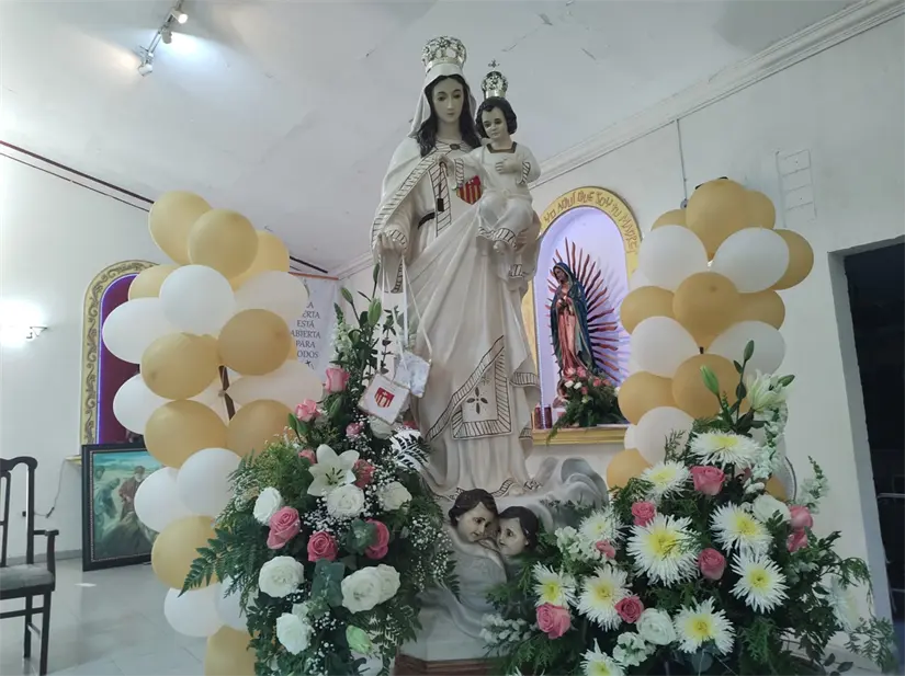 La Virgen de las Mercedes, madre de libertad y esperanza, fue honrada con devoción por los fieles que cada año renuevan su fe bajo su manto protector. Foto: Juan Madrigal