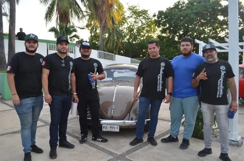 El VolpartyFest 2025 une generaciones con historias, música y autos clásicos. Foto: Juan Madrigal