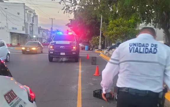 Tránsito de Culiacán limpia calles y libera estacionamientos previo a juego de Tomateros