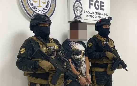 UNESA ejecuta orden de aprehensión en Culiacán por homicidio en grado de tentativa