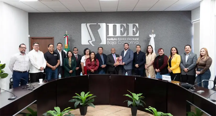 Entrega de Primer Informe de Gobierno del Ismael Burgueño Ruiz. Foto: Cortesía