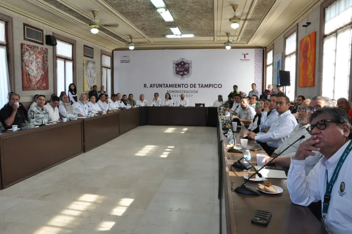 Se mantiene un trabajo conjunto entre dependencias para brindar información. Foto: Cortesía