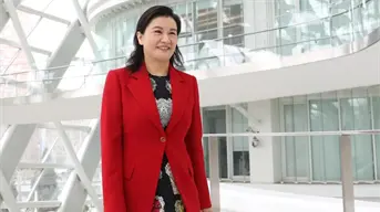 De granjera a proveedora de Apple: la historia de Zhou Quinfei, una de las mujeres más ricas del mundo
