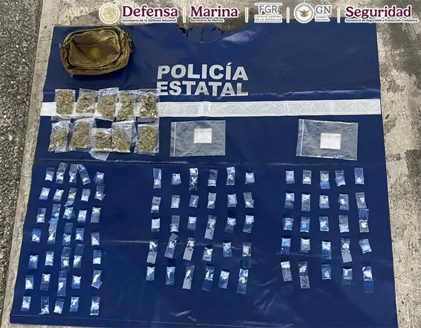 A los detenidos se les aseguraron varias dosis de droga. Foto: SSPC