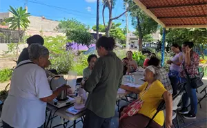 El arte de las velas aromáticas llena de fragancia y esperanza el parque de Laureles Pinos en Culiacán