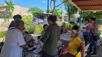 El arte de las velas aromáticas llena de fragancia y esperanza el parque de Laureles Pinos en Culiacán