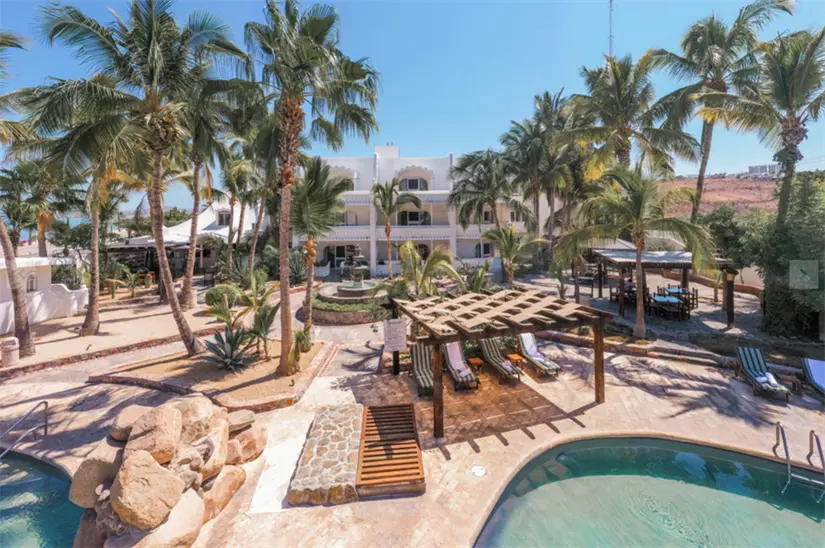 Disfruta de la briza del mar en el Hotel & Suites El Moro en La Paz. Foto: cortesía.