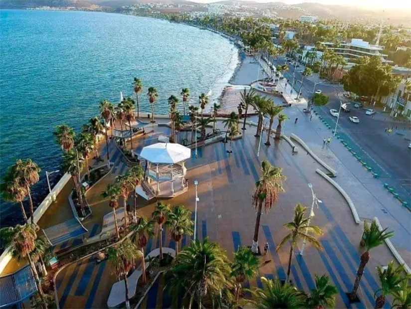 Disfruta de la belleza del malecón de La Paz. Foto: cortesía.