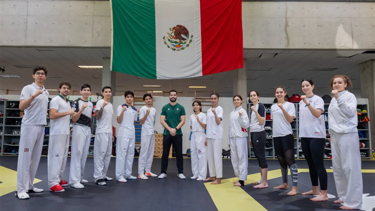 8 hombre y 8 mujeres conforman la selección. Foto: CONADE