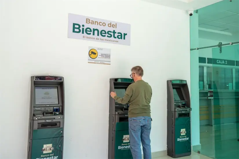 Pasos para consultar el saldo de tu Tarjeta Bienestar en Cajeros del Banco del Bienestar. Foto: cortesía.