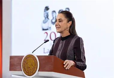 ¿Qué dijo Claudia Sheinbaum hoy? Inundaciones, ventiladores y el futuro del FONDEN